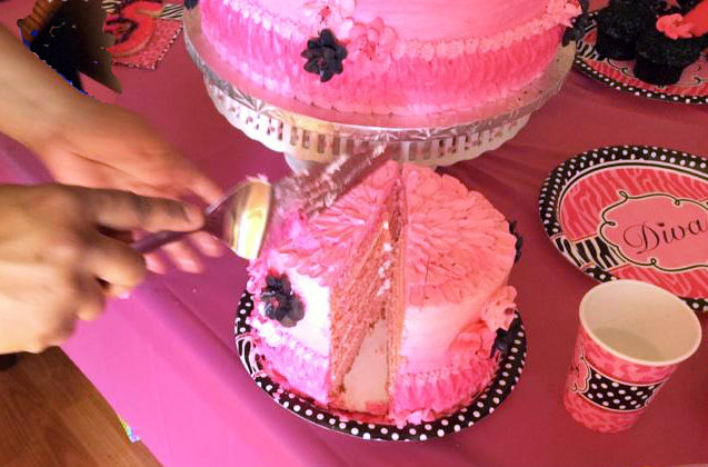Pink Diva Cake9